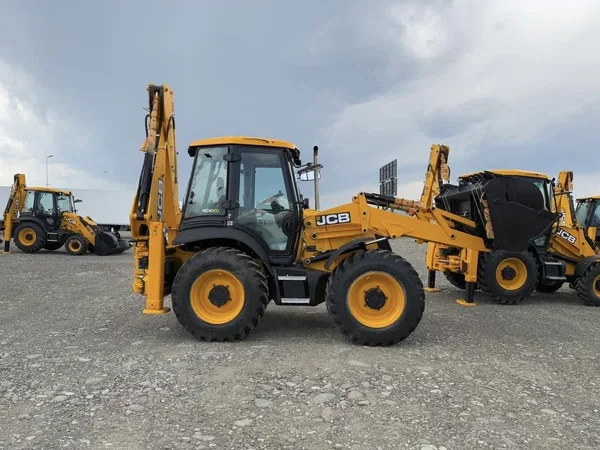 Экскаватор-погрузчик                                                         JCB                                                     4CX Super Sitemaster
