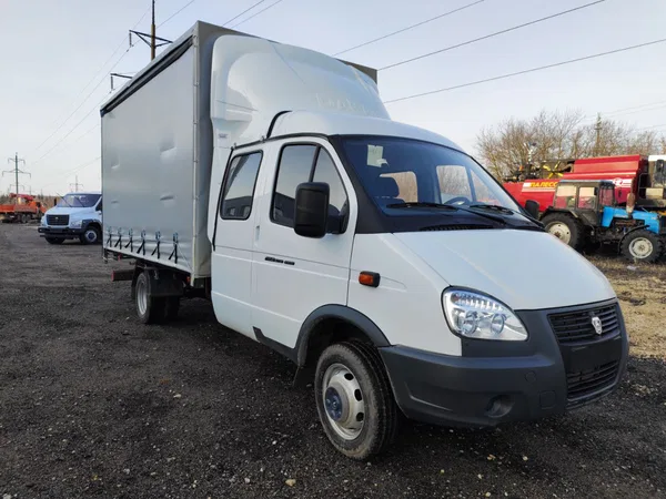 Тентованный автомобиль ГАЗ 330232