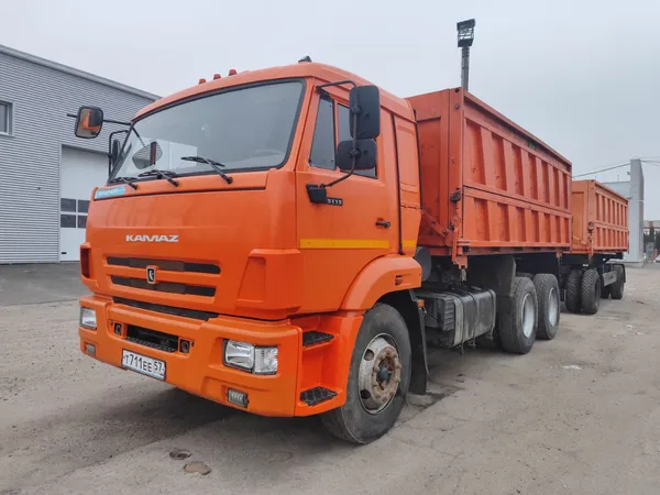 Самосвал КамАЗ 552900