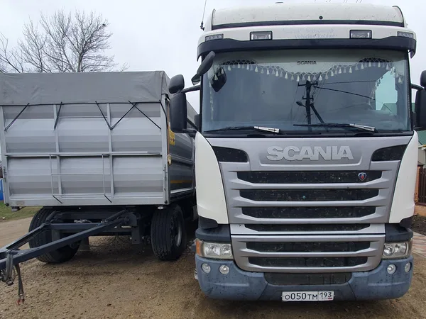 Зерновоз Scania R 410