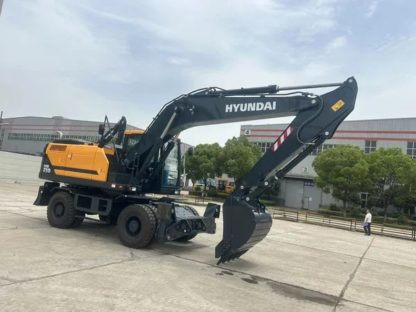 Колесный экскаватор Hyundai HW 210