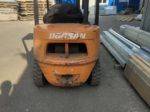 Вилочный погрузчик DOOSAN D26S-5