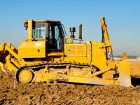 Гусеничный бульдозер SEM 826D