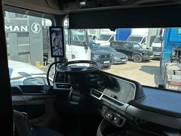 Седельный тягач DAF XG+