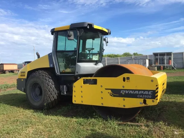 Грунтовый каток Atlas Copco DYNAPAC CA2800