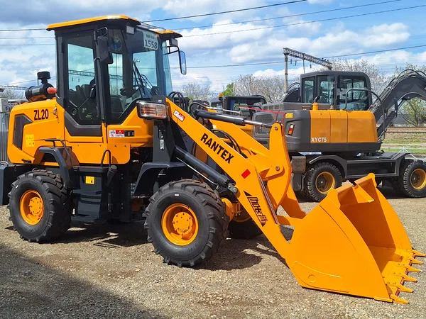 Фронтальный погрузчик RANTEX ZL20