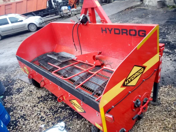 Щебнераспределитель  HYDROG RPU 3000