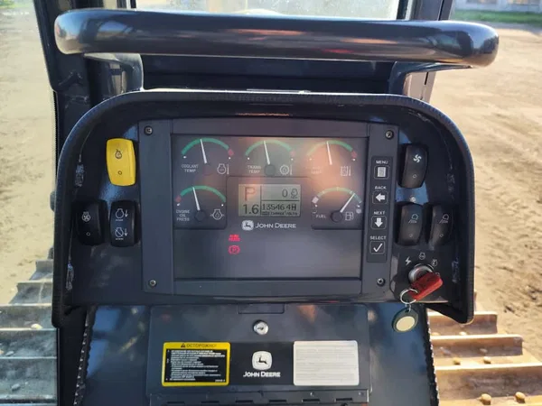Гусеничный бульдозер John Deere 850J