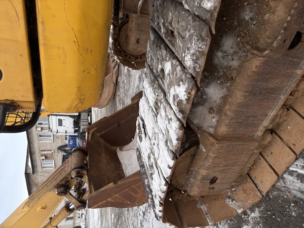 Гусеничный экскаватор Komatsu PC220-8M0