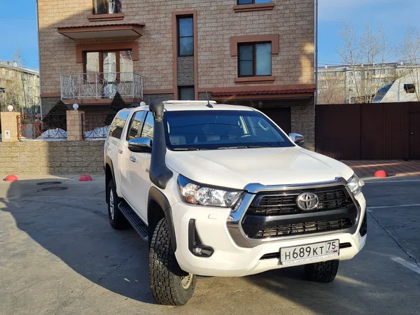 Бронированный автомобиль TOYOTA HILUX