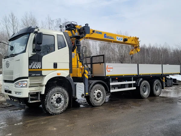 Бортовой грузовик с КМУ FAW J6 CA3310