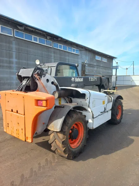 Ричстакер Bobcat T3571
