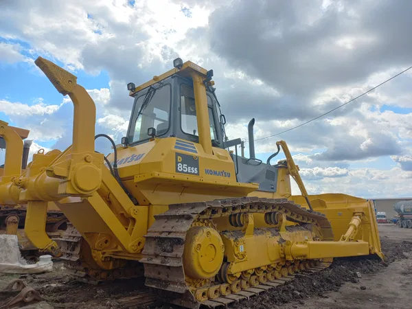 Гусеничный бульдозер Komatsu D85ESS-2A