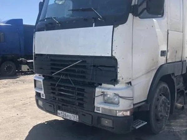 Седельный тягач Volvo FH12