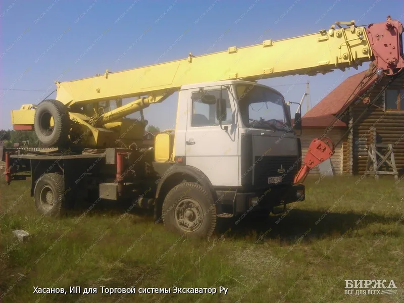 Автокран Ивановец КС-35715
