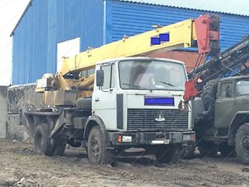 Автокран Ивановец КС-35714
