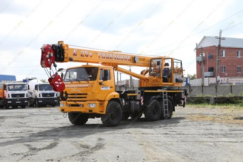 Автокран Галичанин КС-65715-1