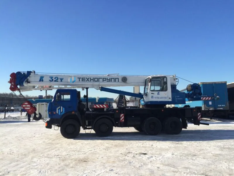 Автокран Галичанин 32 тонны