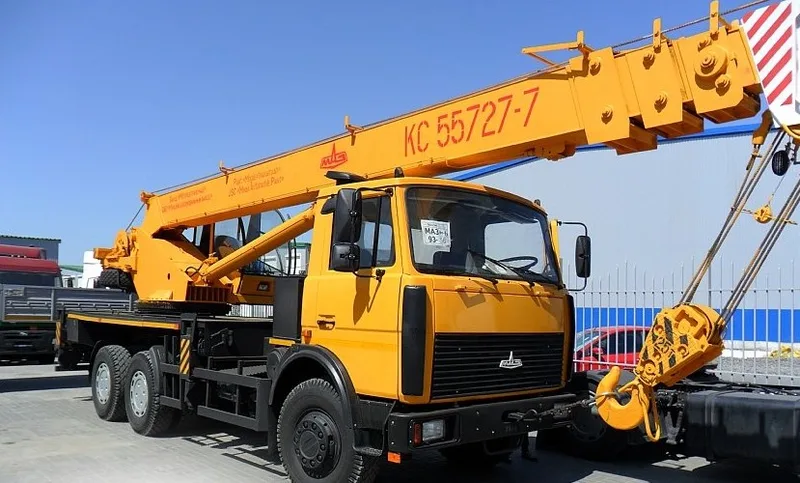 Автокран Машека КС 55727-1