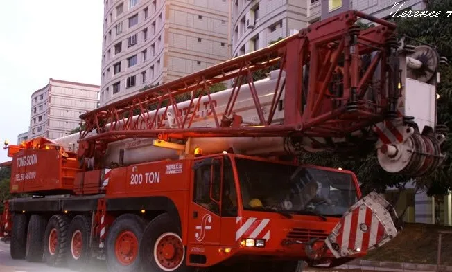 Автокран TEREX AC 200