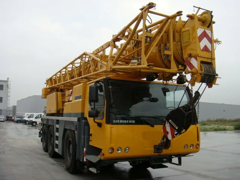 Автокран Liebherr 1055