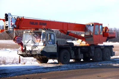 Автокран Днепр 25 Т