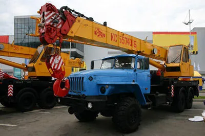 Автокран Урал КС-55716