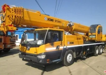 Автокран XCMG QY30
