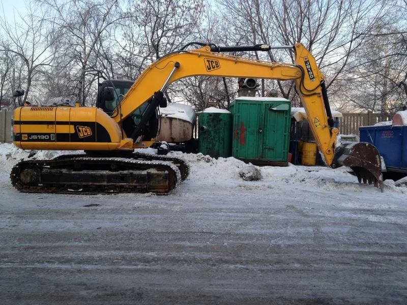 Гусеничный экскаватор JCB JS 190 NC