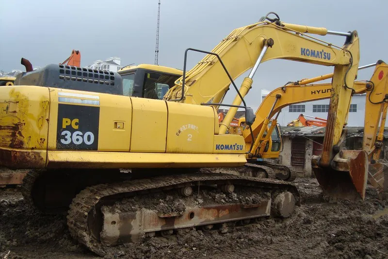 Гусеничный экскаватор Komatsu PC360-7