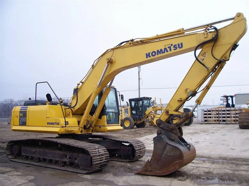 Гусеничный экскаватор Komatsu PC200