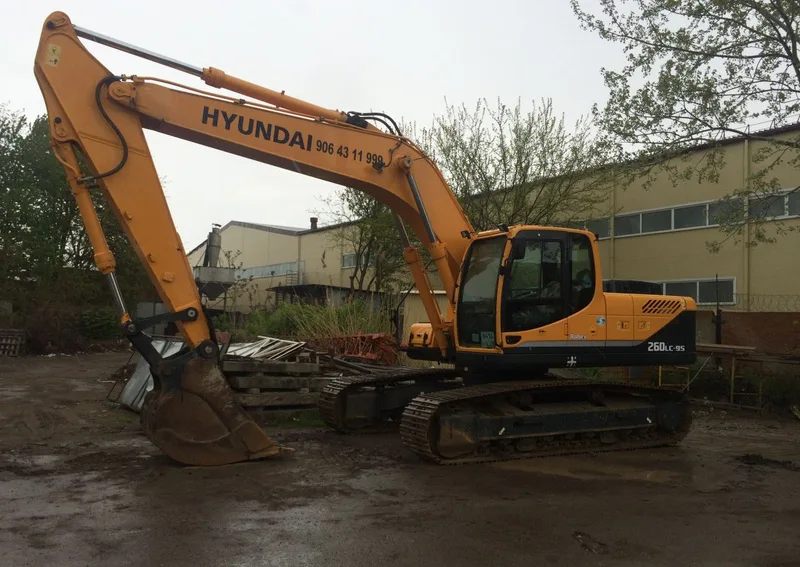 Гусеничный экскаватор Hyundai  260LC-9S