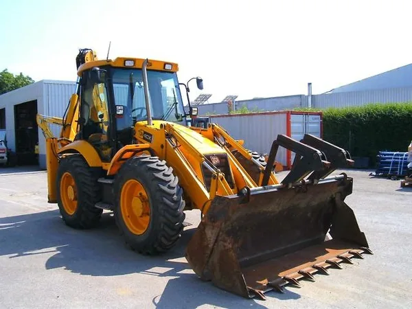 Экскаватор-погрузчик JCB 4CX