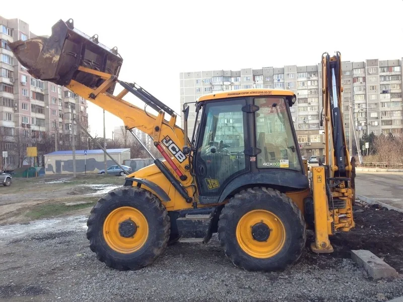 Экскаватор-погрузчик JCB 4CX