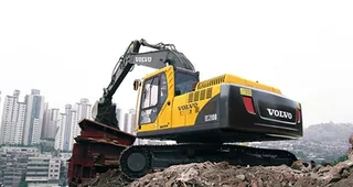 Гусеничный экскаватор Volvo EC210B Prime