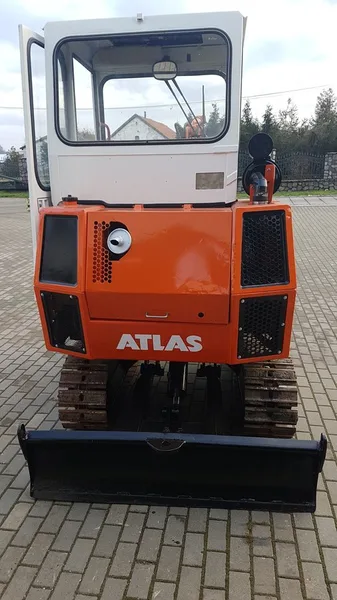 Мини-экскаватор Atlas 360