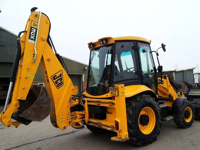 Экскаватор-погрузчик JCB 3CX