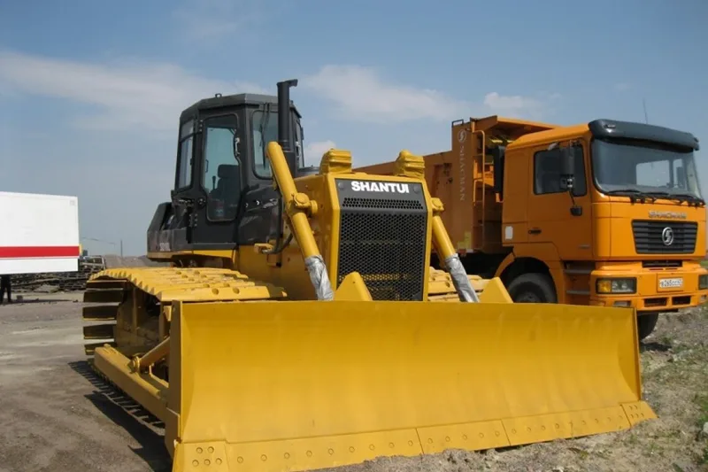 Средний бульдозер Shantui SD16L