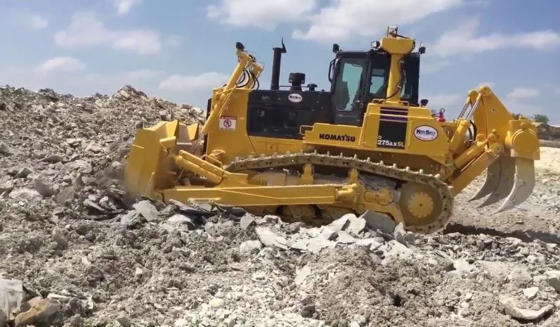 Сверхтяжелый бульдозер Komatsu 275