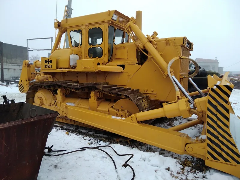 Тяжелый бульдозер Komatsu D355A