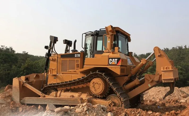 Сверхтяжелый бульдозер Caterpillar D7R