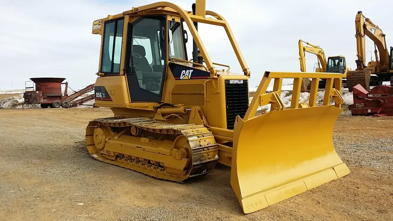 Средний бульдозер Caterpillar D5G LGP