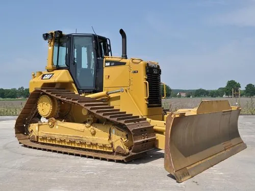 Средний бульдозер Caterpillar D6N