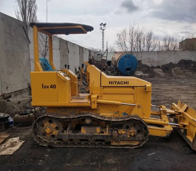 Легкий Бульдозер Hitachi DX40