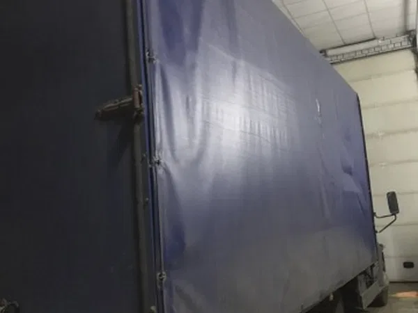 Тентованный автомобиль ГАЗ Валдай