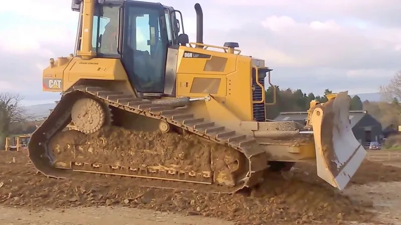 Средний бульдозер Komatsu D 6