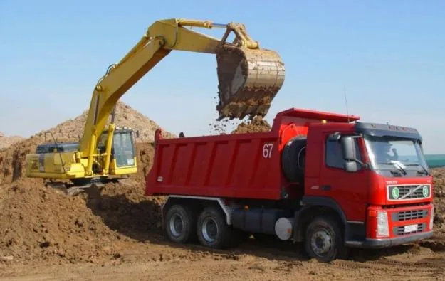 Самосвал Volvo FM 400
