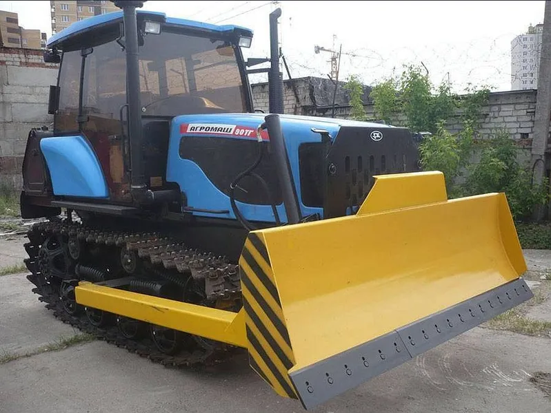 Легкий Бульдозер Агромаш 90ТГ