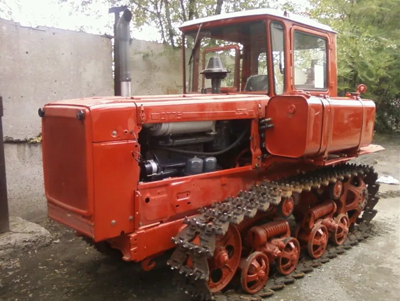 Легкий Бульдозер ВГТЗ ДТ-75