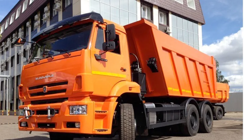 Самосвал Камаз 6520